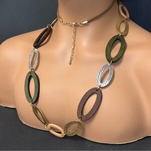 Chic Multi-Color Oval Link Necklace